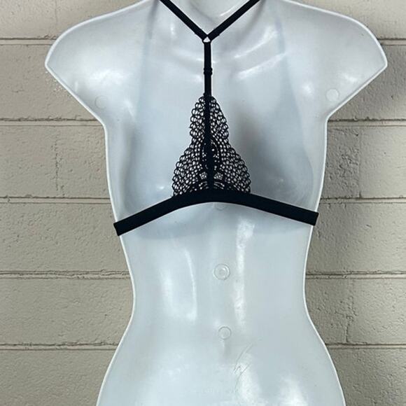 Victoria's Secret Black Lace Bralette size Small - Picture 8 of 8